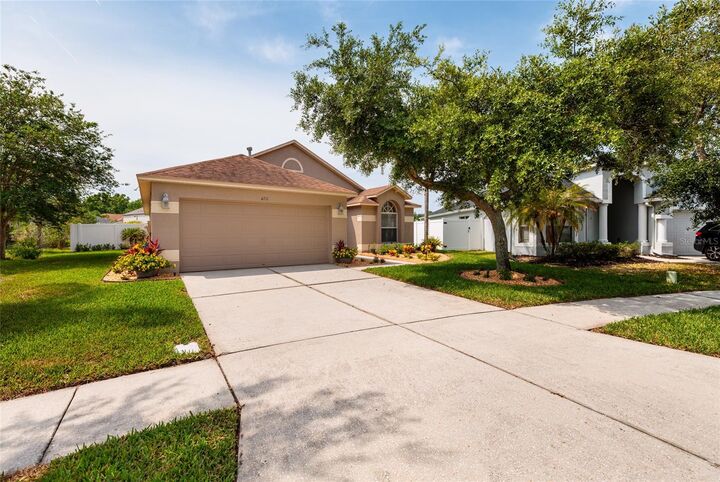 Property Photo: 4711 Wessex Way FL 34639