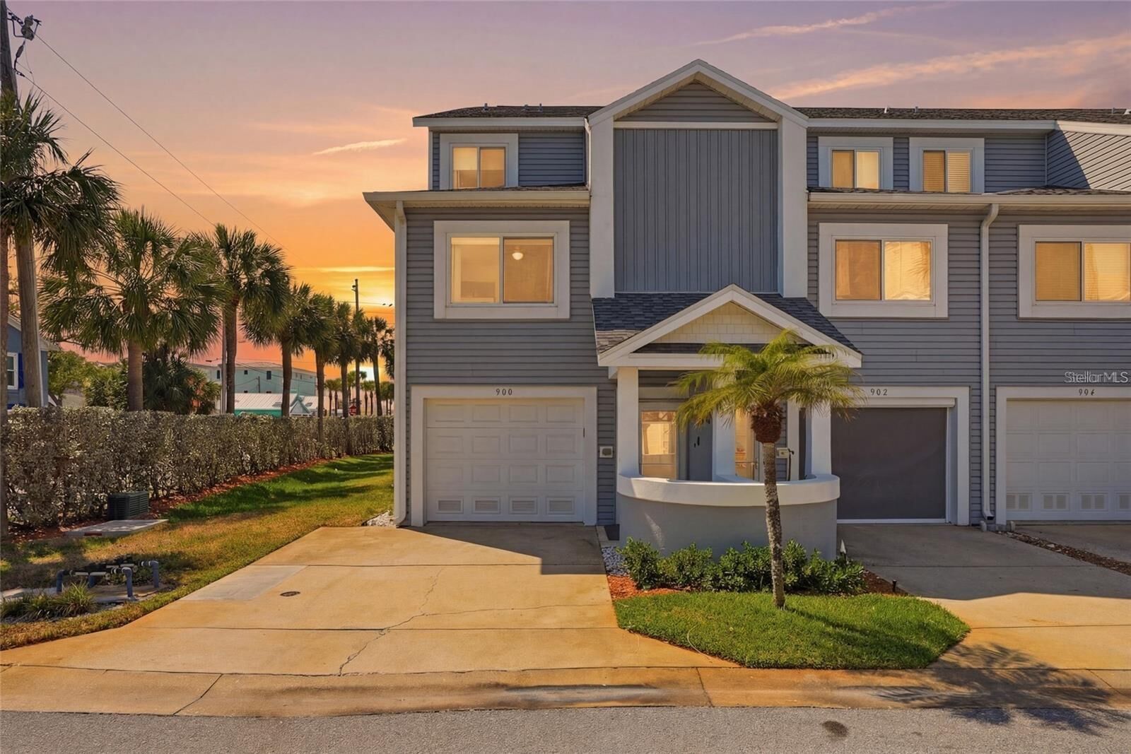Property Photo: 900 Harbour House Drive FL 33785