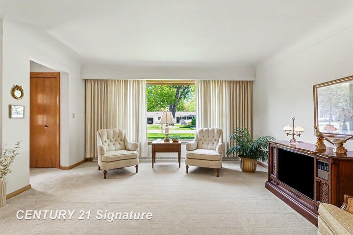 Property Photo:  4395 Ann Street  MI 48603 