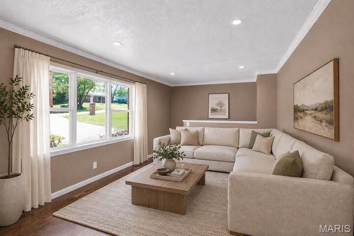 Property Photo: 10 Della Drive MO 63026