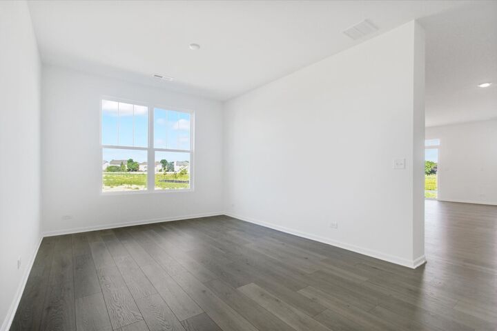 Property Photo:  