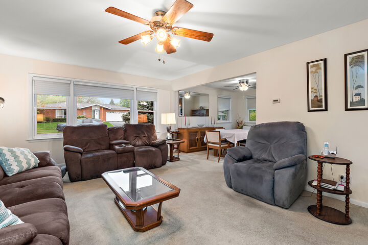 Property Photo: 8608 W 144th Place IL 60462