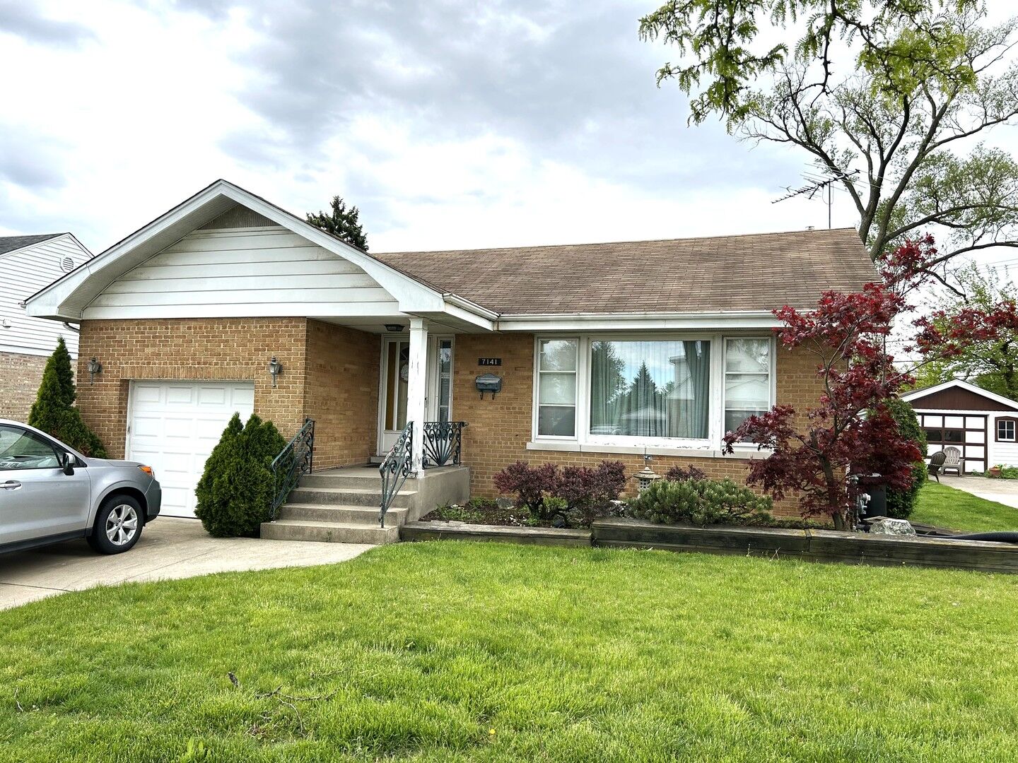 Property Photo:  7141 W Keeney Street  IL 60714 