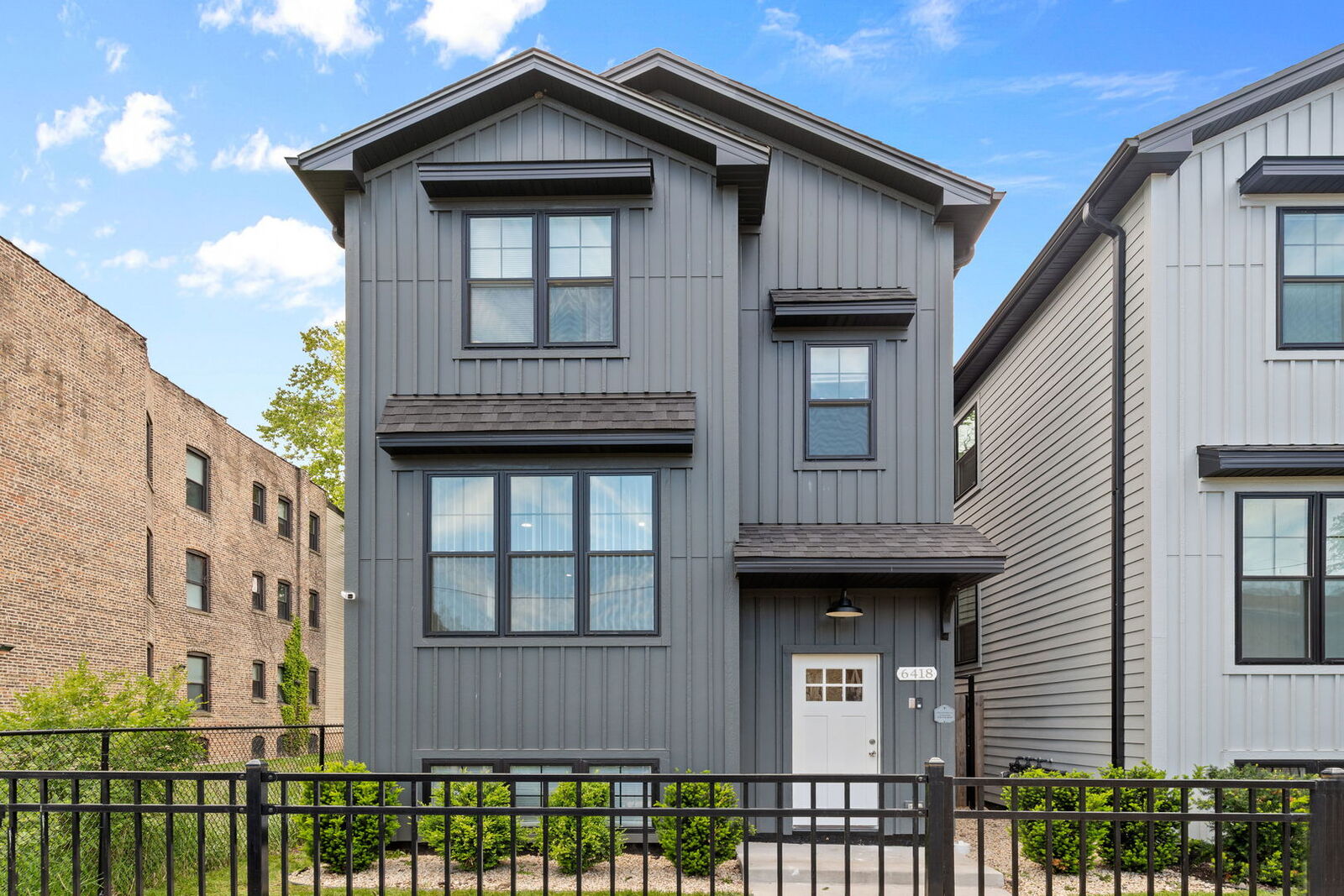 Property Photo: 6418 S Champlain Avenue IL 60637