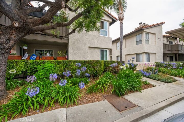 Property Photo:  20 Corniche Drive H  CA 92629 