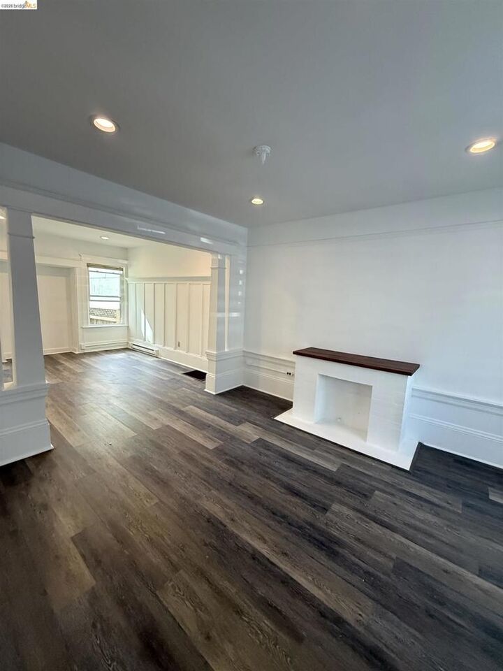 Property Photo:  135 11th Ave  CA 94118 