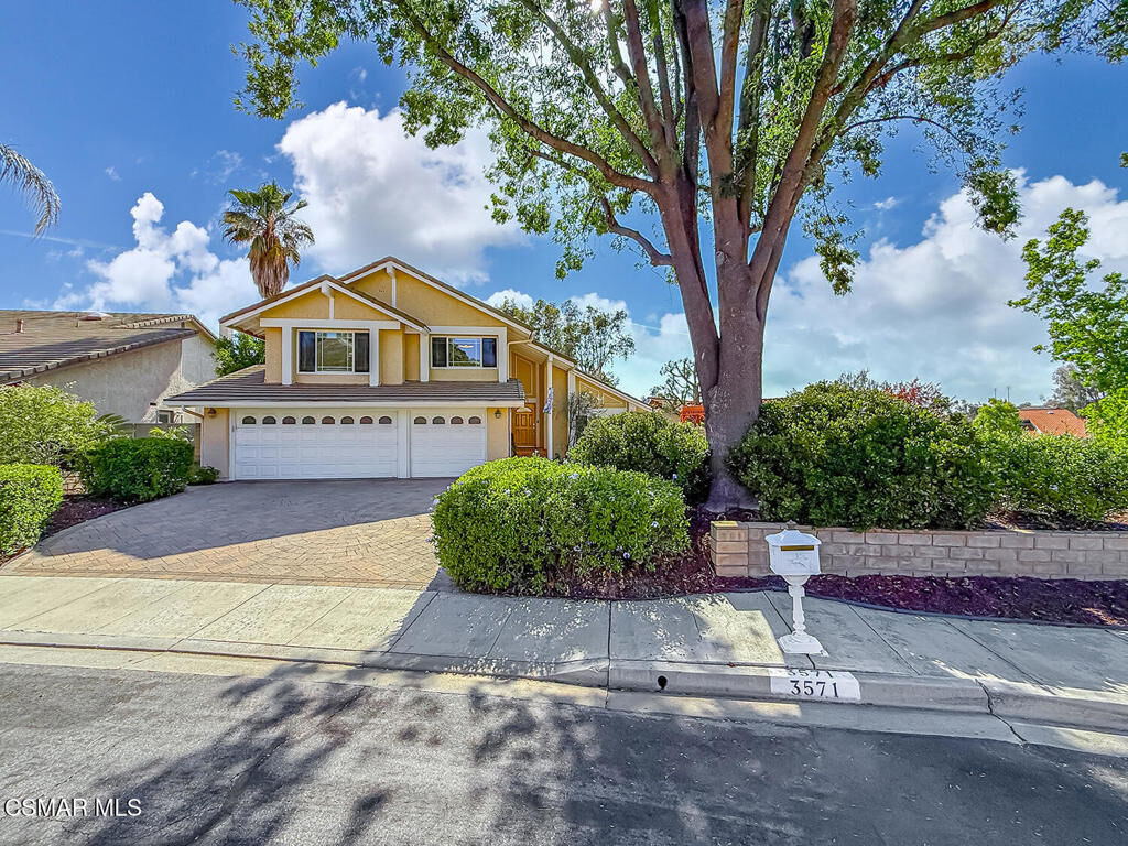 Property Photo:  3571 Avenida Verano  CA 91360 
