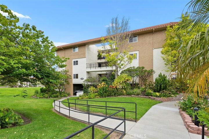 Property Photo: 2355 Via Mariposa 3H CA 92637
