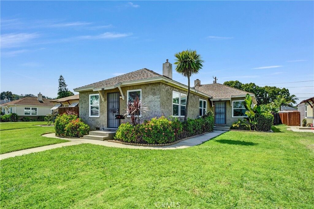 Property Photo:  4281 E Jacinto  CA 90815 