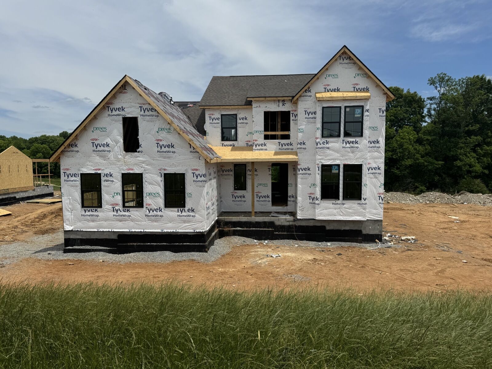 Property Photo: 572 Baker Rd TN 38401