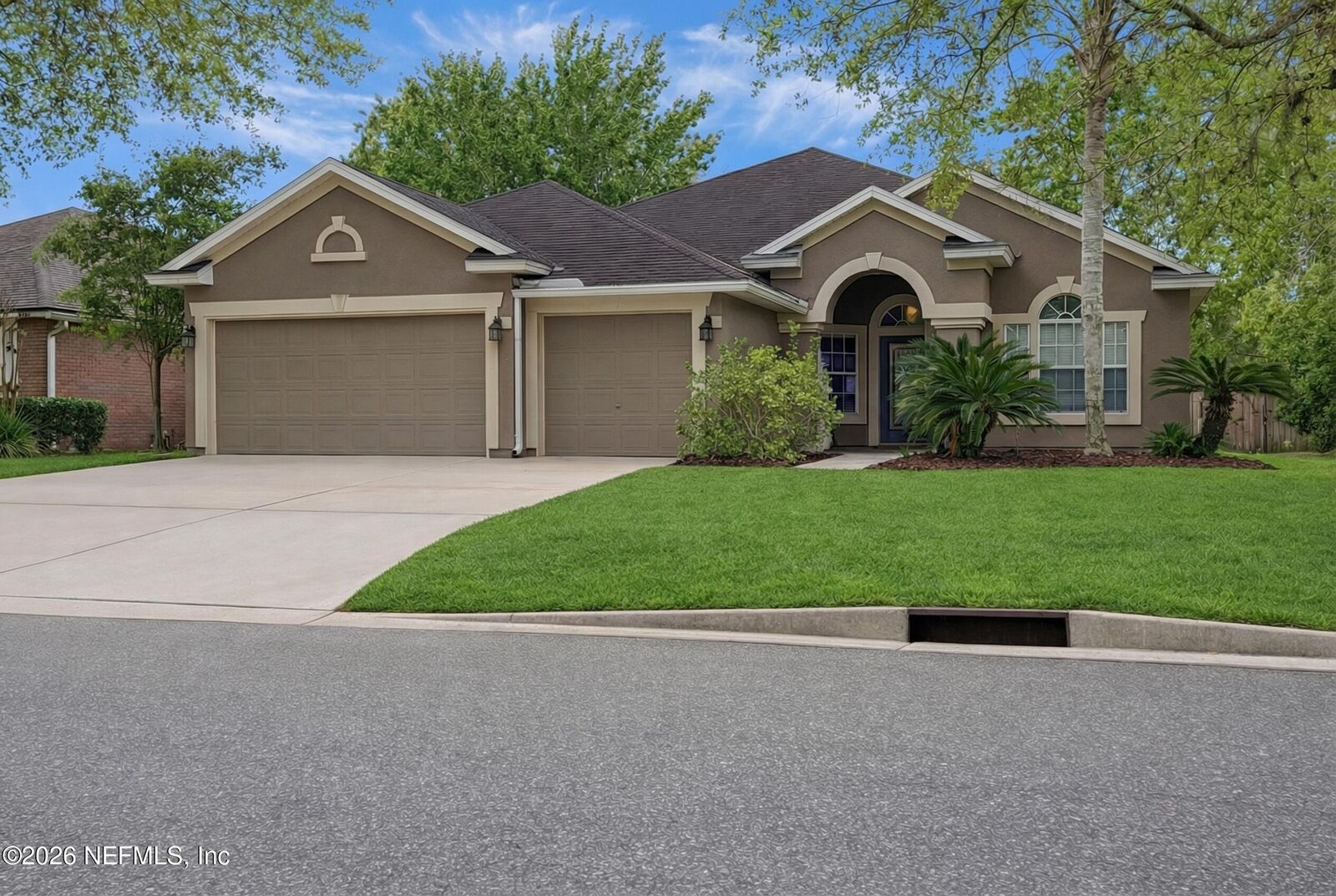 Property Photo:  2913 Thorncrest Drive  FL 32065 