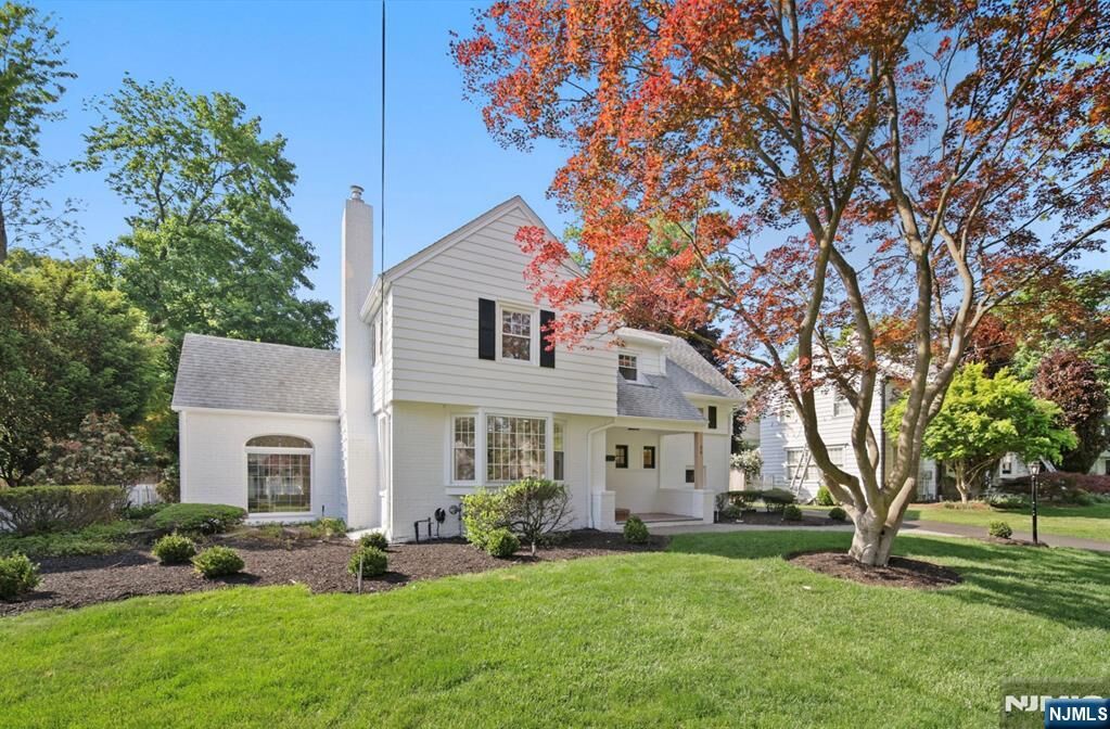 Property Photo:  55 Forest Road  NJ 07627 