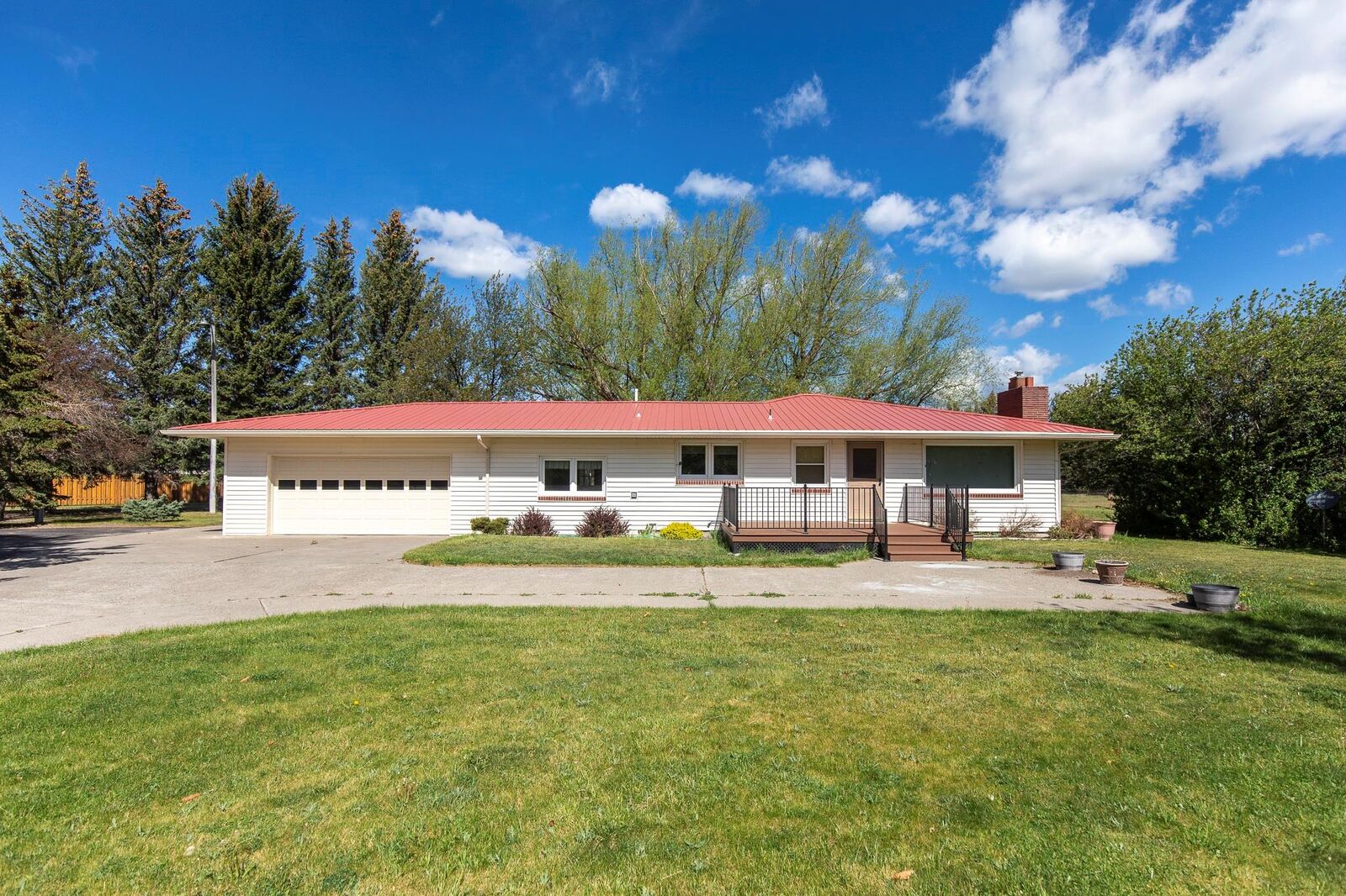 Property Photo:  2 Shamrock Lane  MT 59047 