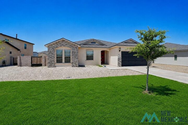 Property Photo: 3811 Aquamarine Drive NM 88220