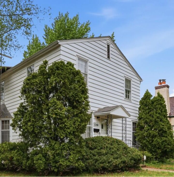 Property Photo:  3244 21st Avenue S  MN 55407 