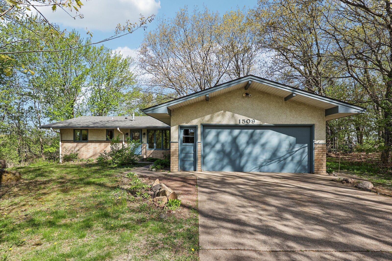 Property Photo:  1509 166th Avenue NE  MN 55304 