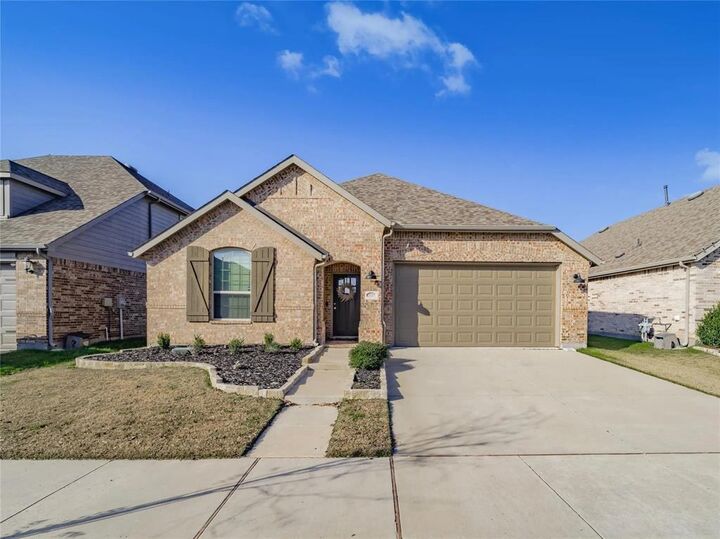 Property Photo:  1317 Chickadee Drive  TX 76226 