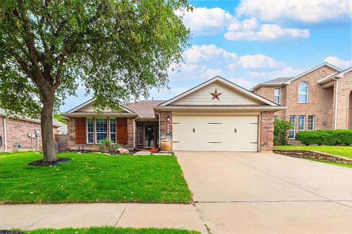 Property Photo:  4805 Cliburn Drive  TX 76244 