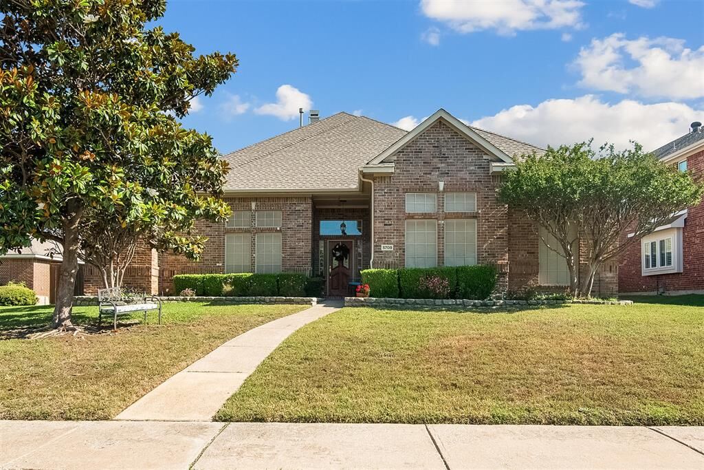 Photo de la propriété:  5709 Kettering Court  TX 75082 