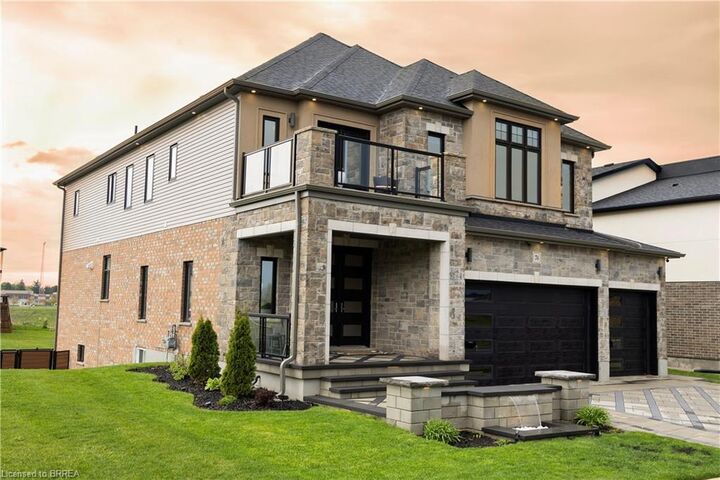 Property Photo:  76 Grandville Circle  ON N3L 0J5 