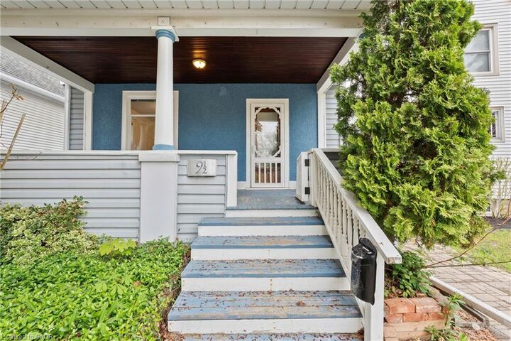 Property Photo:  9 1/2 Elizabeth Street  ON L2R 2K8 