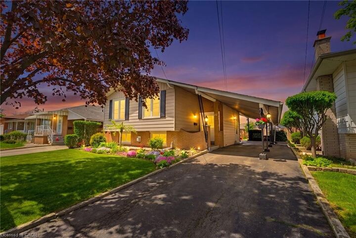 Property Photo: 26 Rivercrest Road ON L8E 1M9