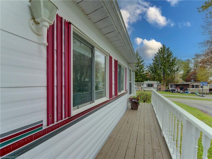 Property Photo: 580 Beaver Creek Road 3 ON N2J 3Z4