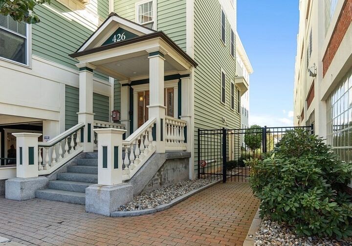 Property Photo: 426 Main St 205 MA 02180