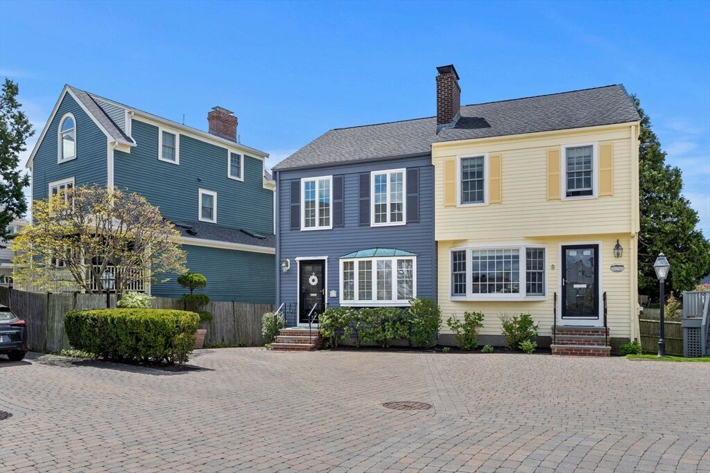 Property Photo:  11 Leslie Cove  MA 01945 