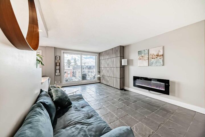 Property Photo: 501 57 Avenue SW 401 AB T2V 0H3