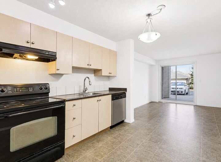 Property Photo:  2395 Eversyde Avenue SW 1128  AB T2Y 0B5 