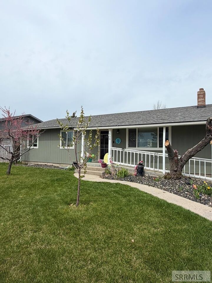 Property Photo:  558 Canal  ID 83202 