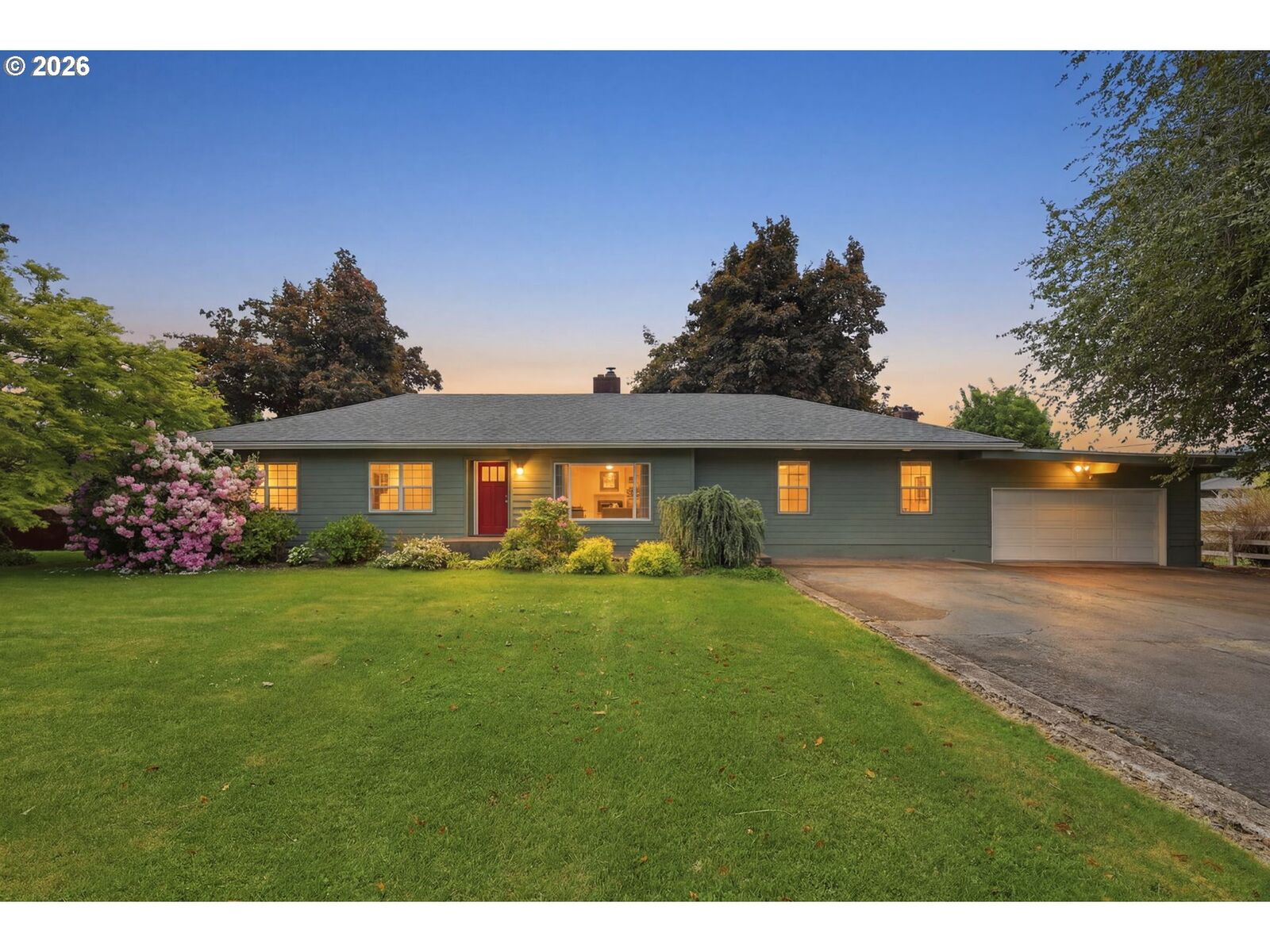 Property Photo: 39200 Camp Creek Rd OR 97478
