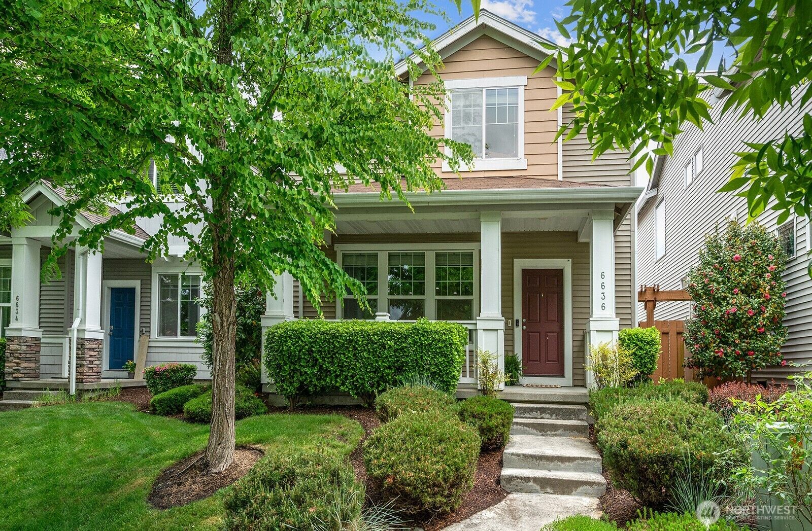 Property Photo:  6636  Francis Avenue SE  WA 98092 