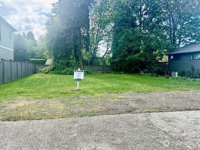 Property Photo: 648 W Columbia Street WA 98272