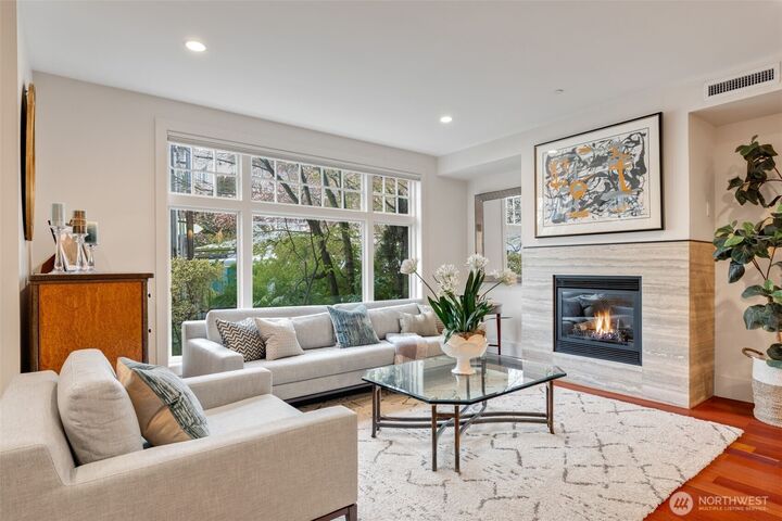 Property Photo:  1  Ward Street C  WA 98109 