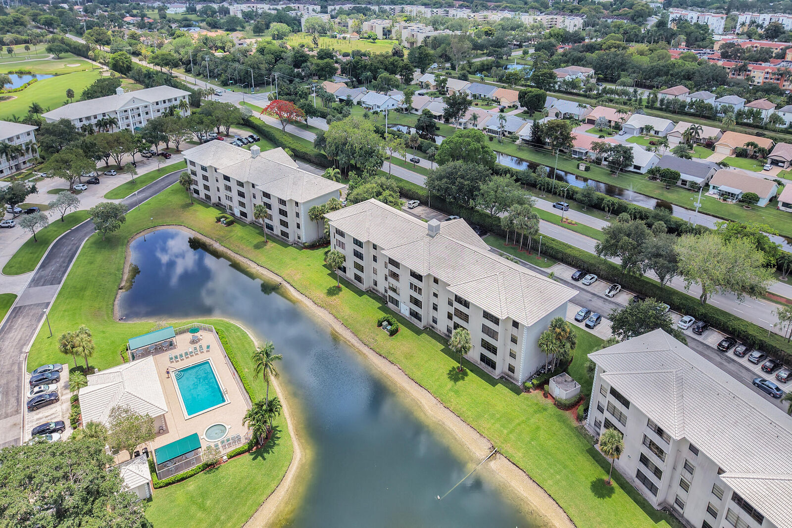 Property Photo: 6037 Balboa Circle 101 FL 33433