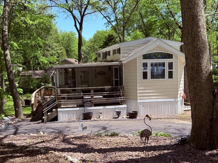 Property Photo:  247 Leisure Way  WI 53534 