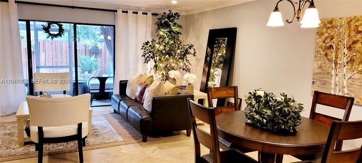 Property Photo: 3300 Atlanta 15C FL 33021