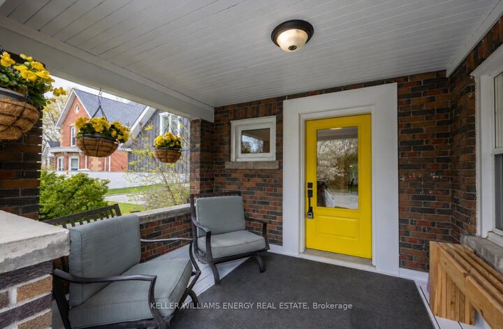 239 Perry Street — photo 1