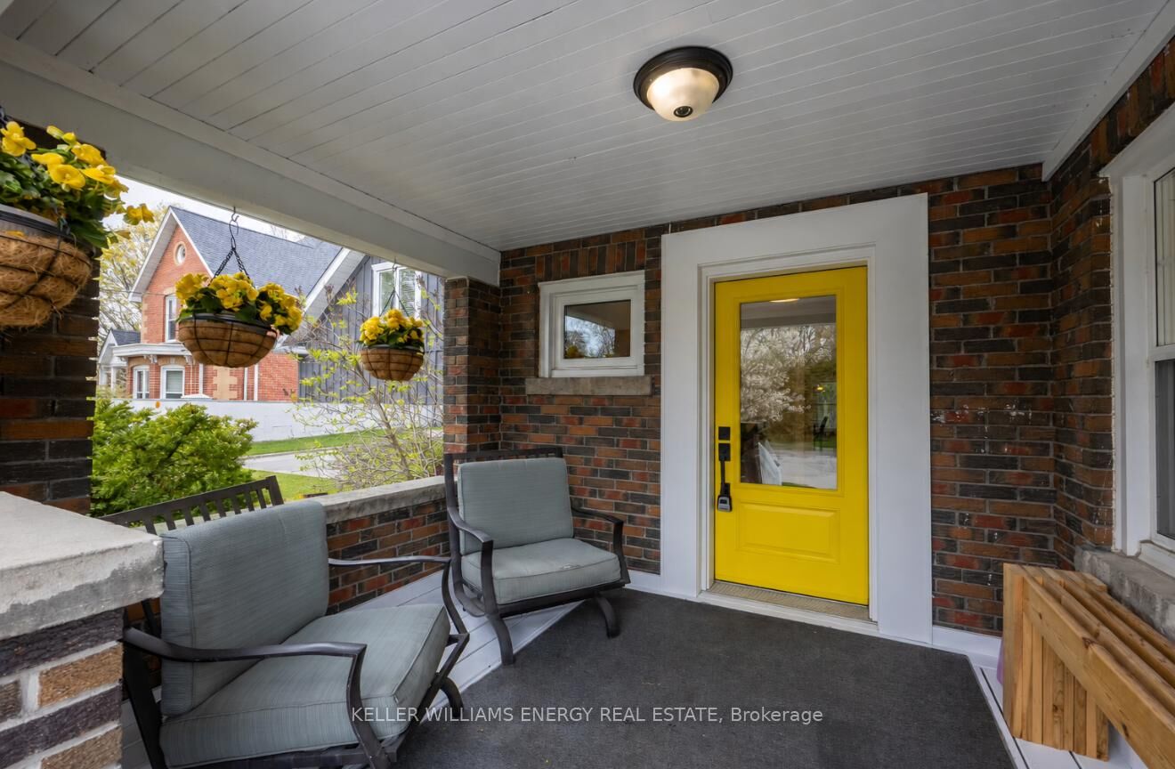 Property Photo: 239 Perry Street ON L9L 1B8