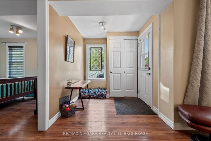 18 1/2 Willow Street — photo 1