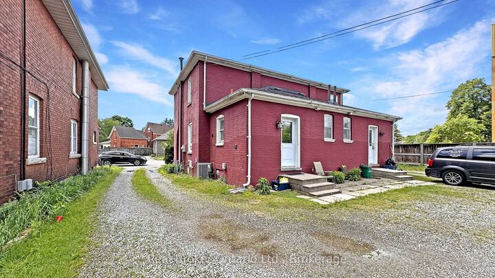 Property Photo: 273 Brant Avenue ON N3T 3J6