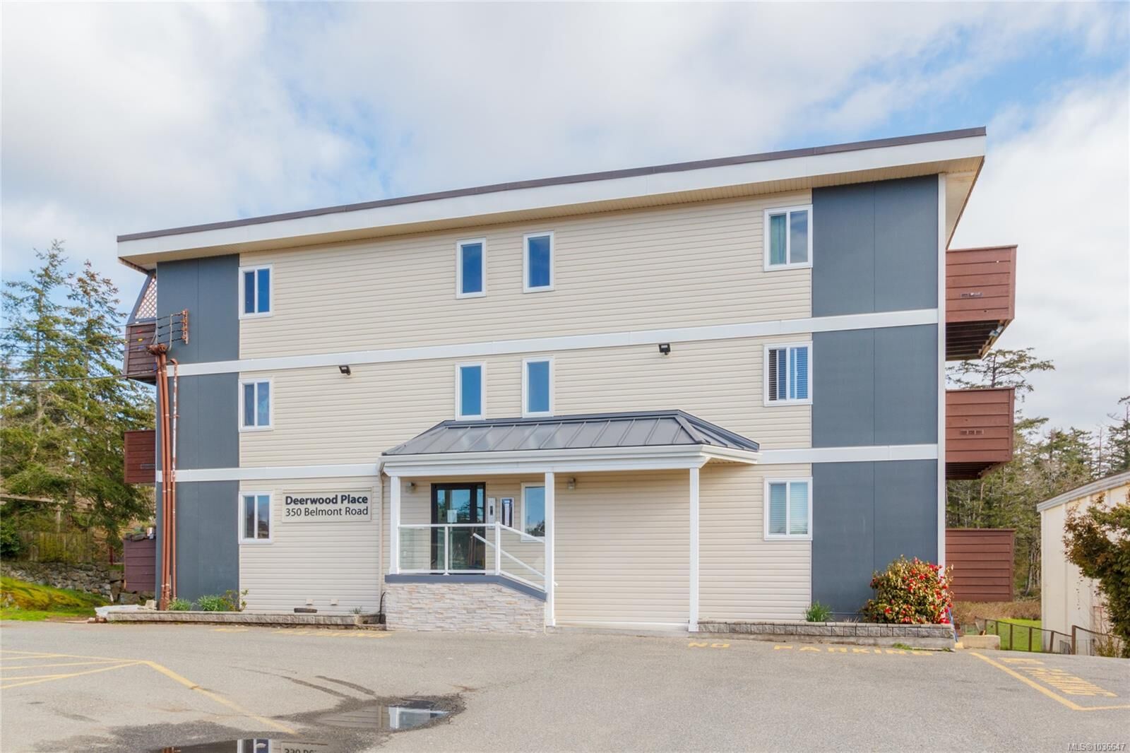 Property Photo:  350 Belmont Rd 301  BC V9C 1B1 
