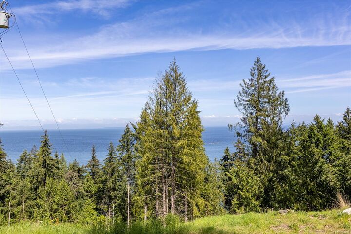 Property Photo:  424 East Point Rd  BC V0N 2Y0 