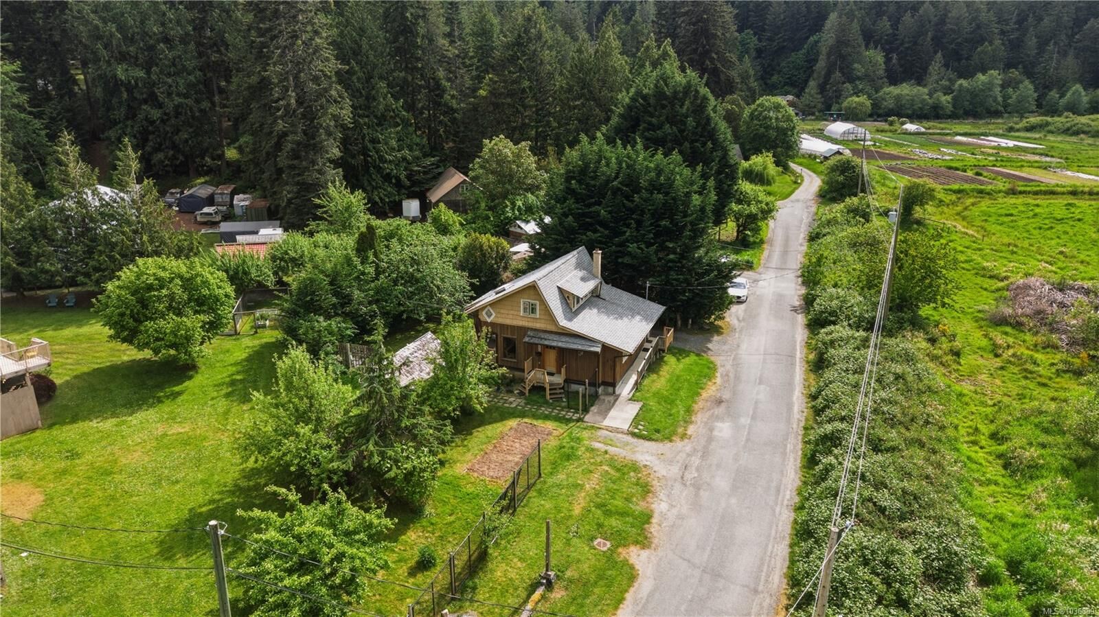 Property Photo:  1139 Lippincott Rd  BC V9C 2Z6 