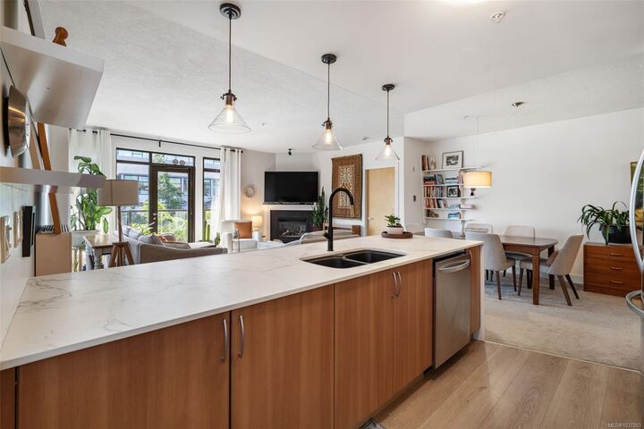 Property Photo:  300 Waterfront Cres 305  BC V8T 5K3 