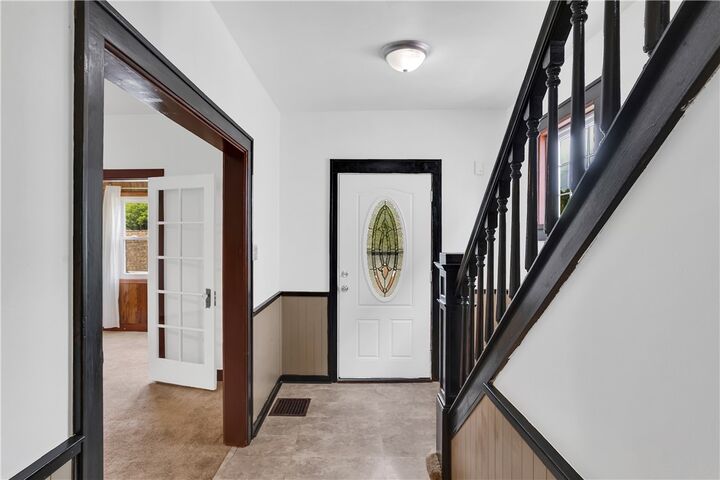 Property Photo:  2355 E Beckert Ave  PA 15212 