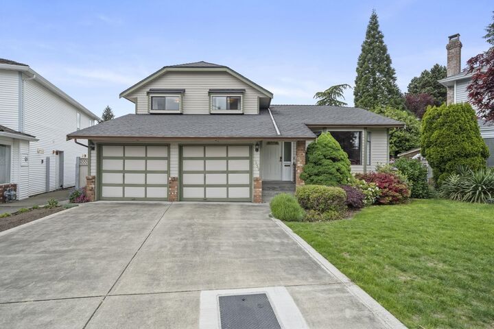 Property Photo:  11959 Cottonwood Place  BC V4E 3K3 