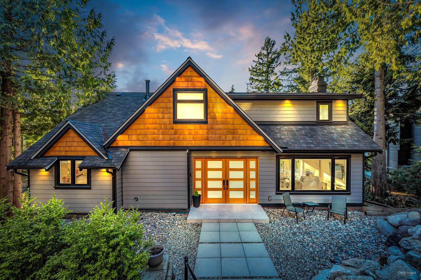 Property Photo:  130 Oceanview Place  BC V0N 2E0 